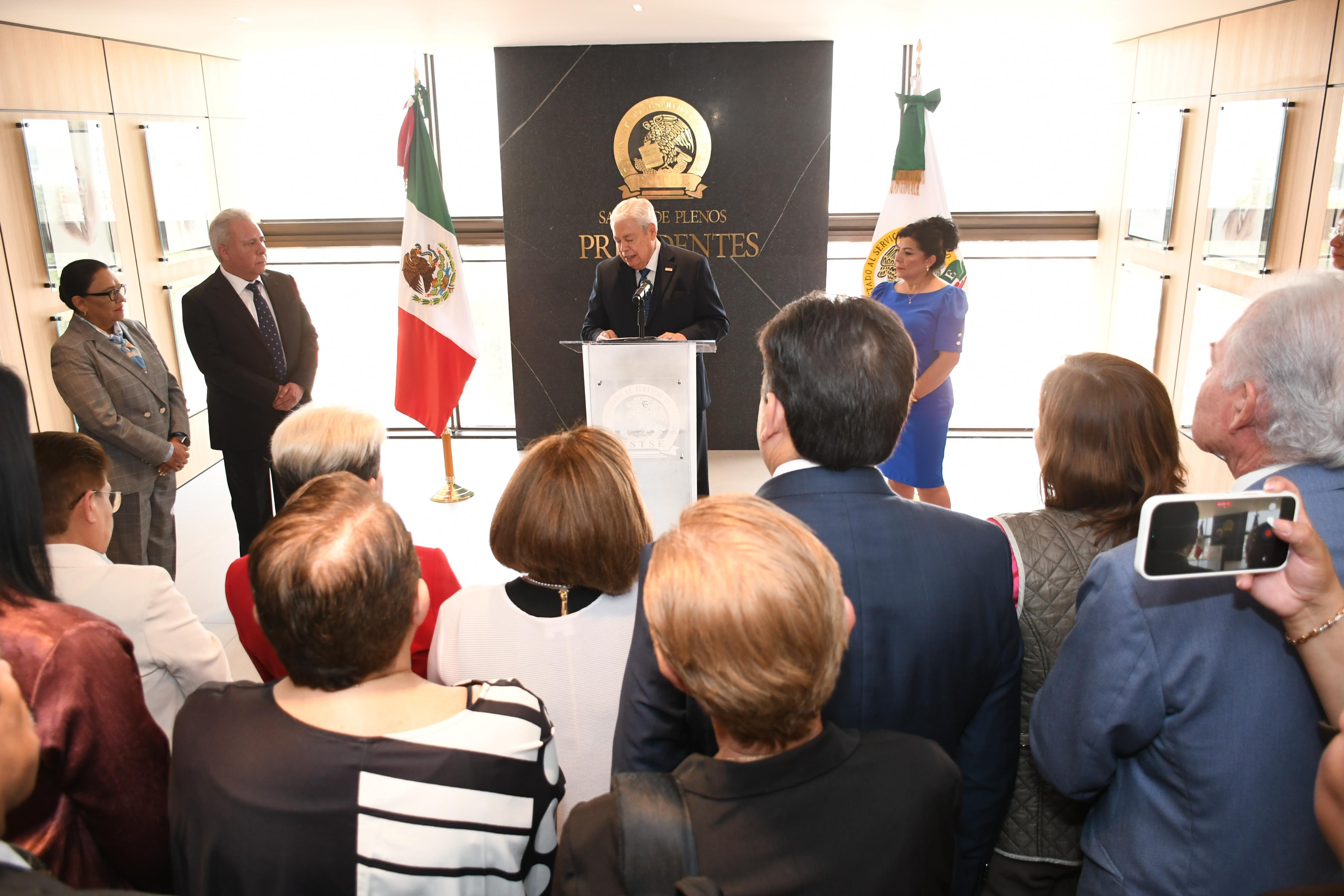 Ceremonia de Develación e Inauguración del Salón “Presidentes” de la FSTSE, un espacio para la memoria y el futuro